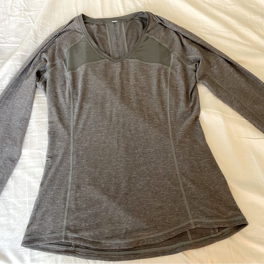 Gray lululemon athletic top.